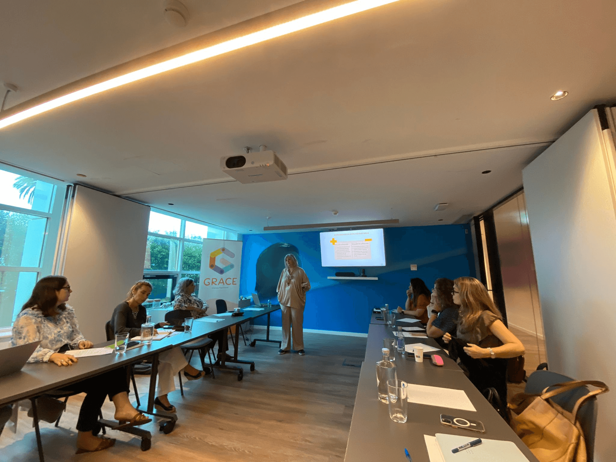 imagem vantagem de ser associado palestra